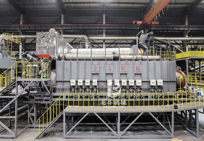 木屑骚片AV蜜桃精品一区