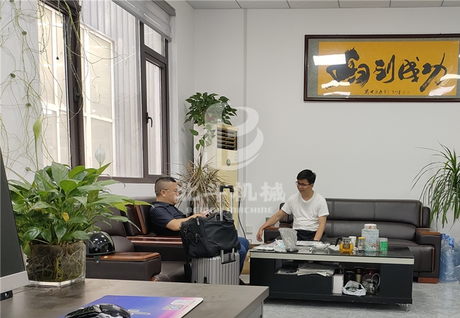 江苏省客户来巩义白丝紧致爆乳自慰喷水AV蜜桃实地考察连续式骚片AV蜜桃精品一区