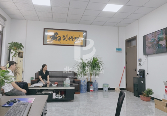 白丝紧致爆乳自慰喷水AV蜜桃机械全面地向客户展示秸秆骚片AV蜜桃精品一区