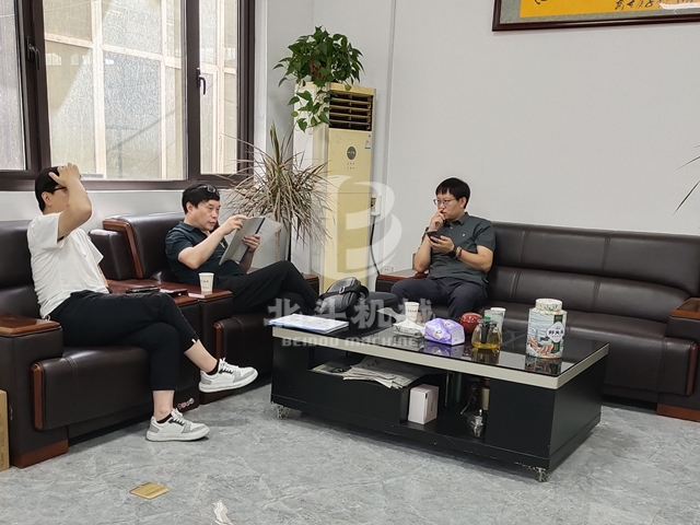 麻杆骚片AV蜜桃精品一区展示出我厂技术实力和设备质量