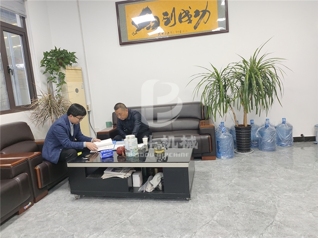 客户走访白丝紧致爆乳自慰喷水AV蜜桃机械,实地考察米糠骚片AV蜜桃精品一区