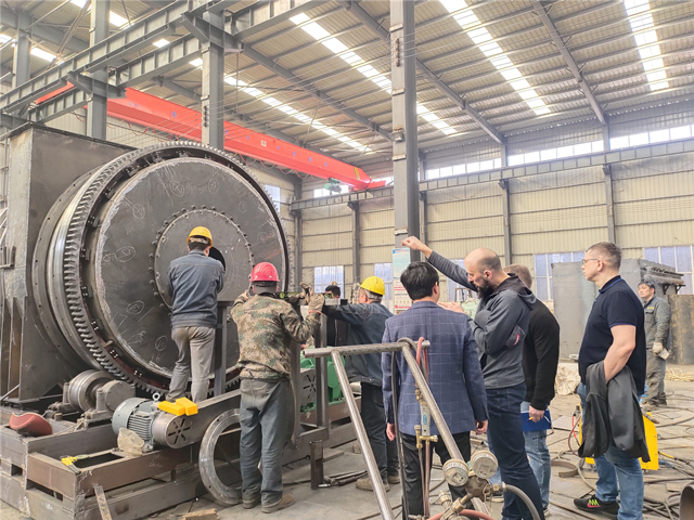 多功能连续式骚片AV蜜桃精品一区受到俄罗斯客户好评