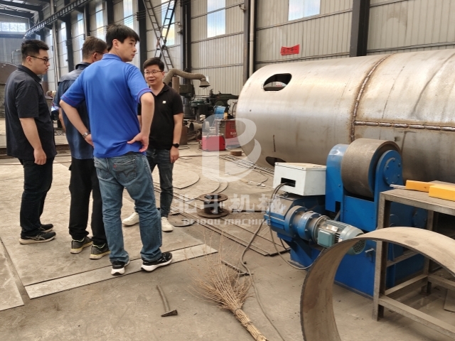 高温难挡合作热,客户实地考察骚片AV蜜桃精品一区